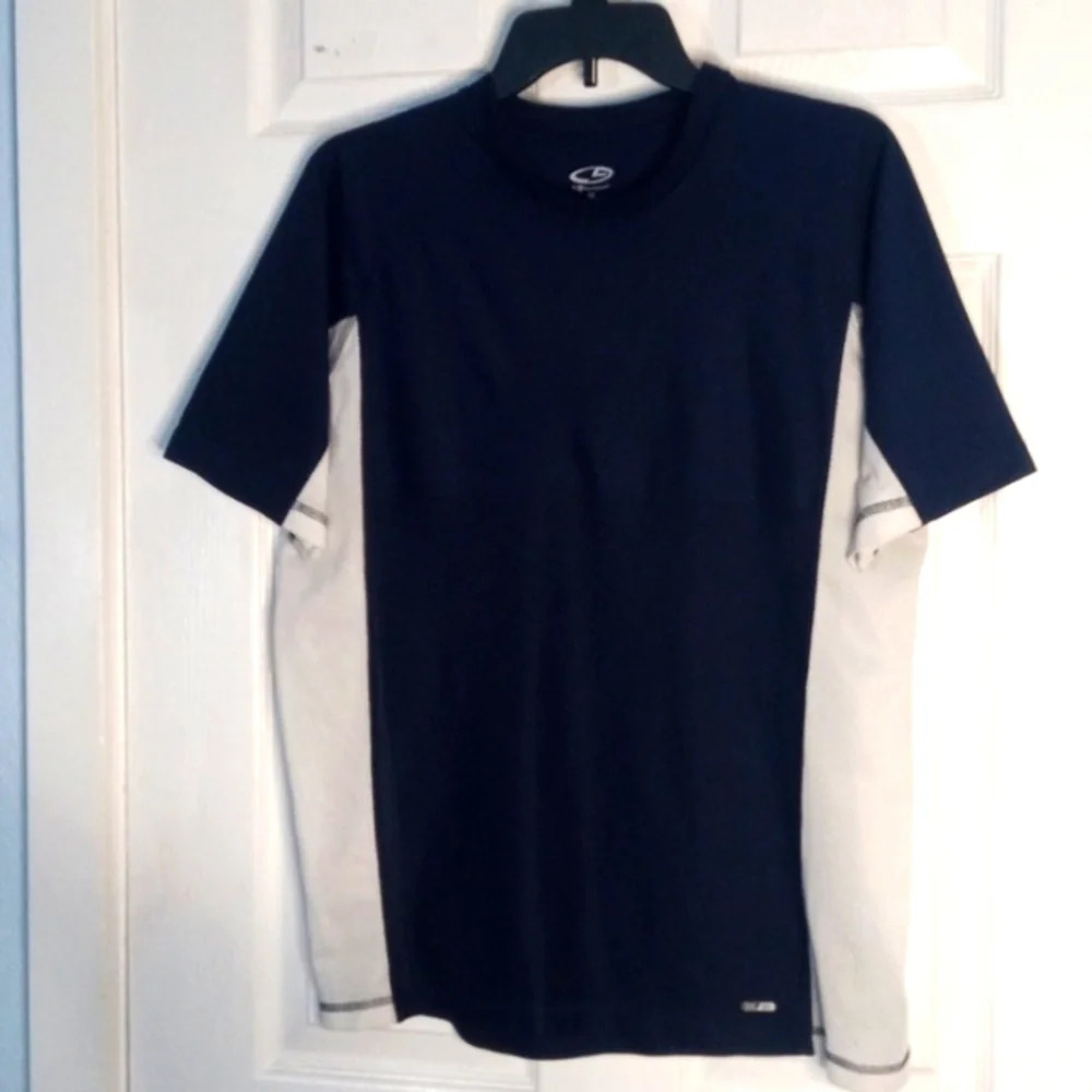 Champion Duo Dry Athletic Tee shirt. Medium. C239 - Picture 9 of 9